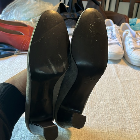 JCrew pump- Made in Italy - Picture 7 of 12